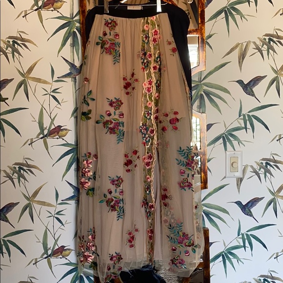 Free People Dresses & Skirts - Free people flowey long skirt